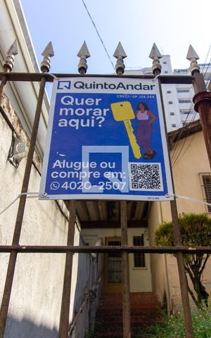 Casa à venda com 150m², 2 quartos e sem vaga Casa à venda com 150m², 2 quartos e sem vagaPlaquinha