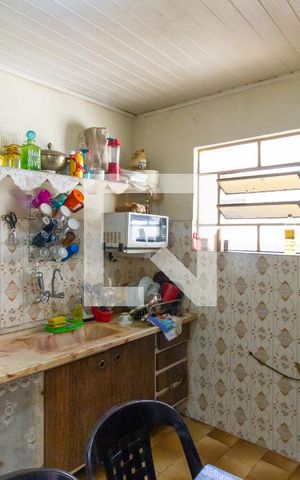 Casa à venda com 150m², 2 quartos e sem vaga Casa à venda com 150m², 2 quartos e sem vagaCozinha