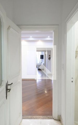 Casa à venda com 302m², 4 quartos e 3 vagasCorredor