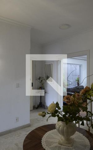 Casa à venda com 302m², 4 quartos e 3 vagasHall
