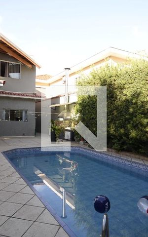 Casa à venda com 302m², 4 quartos e 3 vagasQuintal