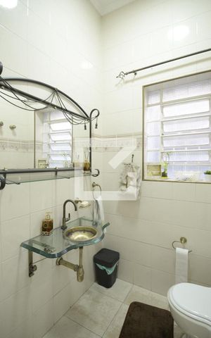Casa à venda com 302m², 4 quartos e 3 vagasLavabo