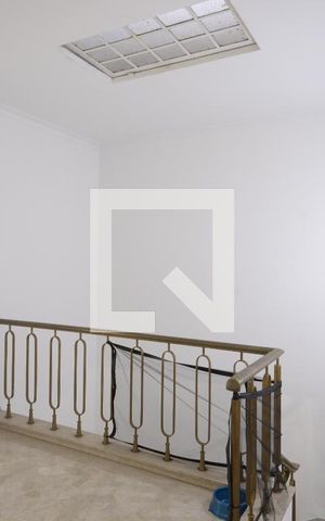 Casa à venda com 302m², 4 quartos e 3 vagasCorredor