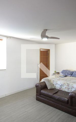 Casa à venda com 302m², 4 quartos e 3 vagasSuíte 1