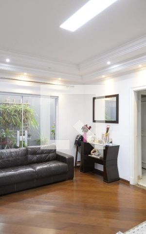 Casa à venda com 302m², 4 quartos e 3 vagasSala