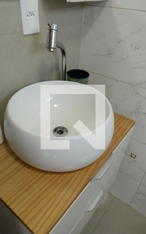 Casa à venda com 302m², 4 quartos e 3 vagasBanheiro de Serviço