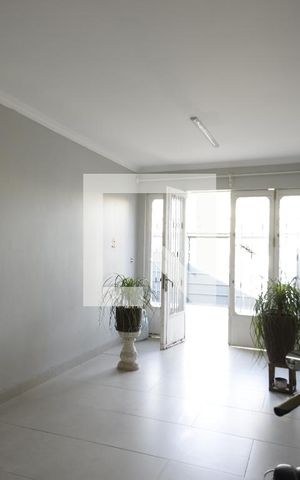 Casa à venda com 302m², 4 quartos e 3 vagasEntrada