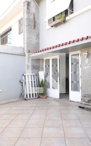 Casa à venda com 302m², 4 quartos e 3 vagasGaragem