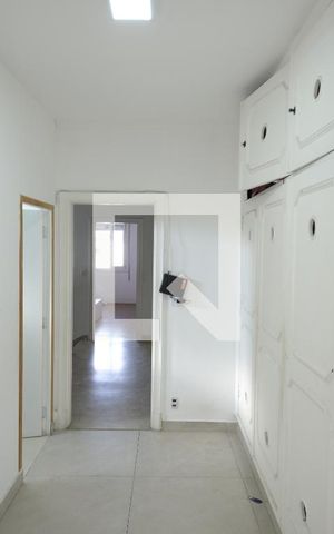 Casa à venda com 302m², 4 quartos e 3 vagasCorredor