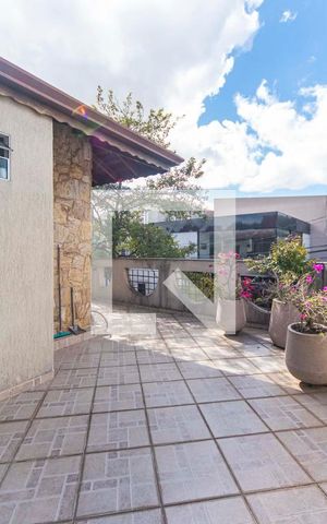 Casa à venda com 217m², 4 quartos e 2 vagas Casa à venda com 217m², 4 quartos e 2 vagasVaranda Gourmet