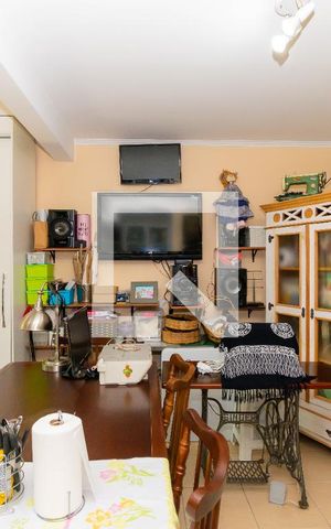 Casa à venda com 200m², 5 quartos e 4 vagas Casa à venda com 200m², 5 quartos e 4 vagasÁrea gourmet