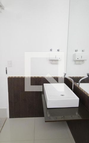 Casa para alugar com 280m², 3 quartos e 2 vagasBanheiro 2