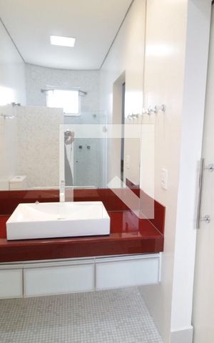 Casa para alugar com 280m², 3 quartos e 2 vagasBanheiro do Quarto 3