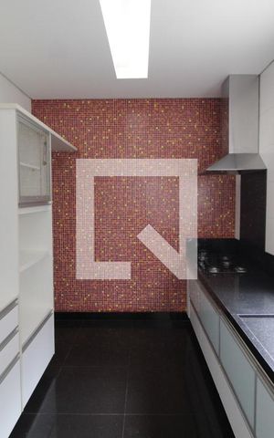 Casa para alugar com 280m², 3 quartos e 2 vagasCozinha