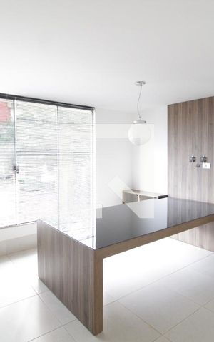 Casa para alugar com 280m², 3 quartos e 2 vagasEscritório