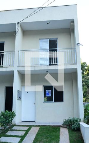 Casa de condomínio para alugar com 100m², 2 quartos e 1 vagaFachada
