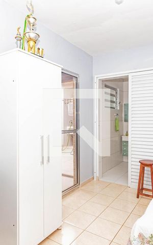 Casa à venda com 165m², 3 quartos e 2 vagasSuíte