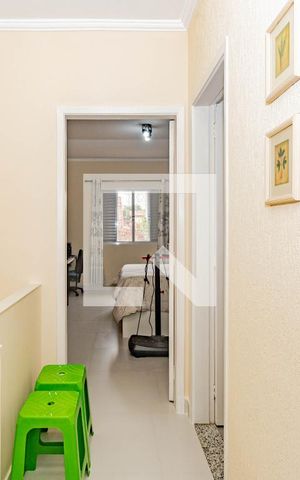 Casa à venda com 165m², 3 quartos e 2 vagasCorredor