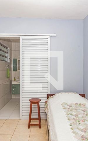 Casa à venda com 165m², 3 quartos e 2 vagasSuíte