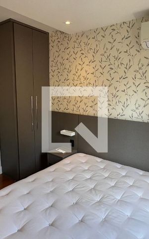 Apartamento à venda com 77m², 2 quartos e 2 vagas Apartamento à venda com 77m², 2 quartos e 2 vagasSuite