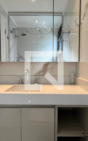 Apartamento à venda com 77m², 2 quartos e 2 vagas Apartamento à venda com 77m², 2 quartos e 2 vagasBanheiro da Suíte