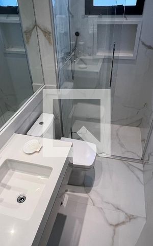 Apartamento à venda com 77m², 2 quartos e 2 vagas Apartamento à venda com 77m², 2 quartos e 2 vagasBanheiro