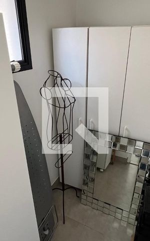 Apartamento à venda com 77m², 2 quartos e 2 vagas Apartamento à venda com 77m², 2 quartos e 2 vagasQuarto de Serviço