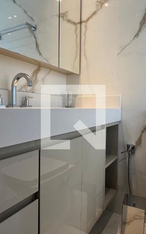 Apartamento à venda com 77m², 2 quartos e 2 vagas Apartamento à venda com 77m², 2 quartos e 2 vagasBanheiro da Suíte