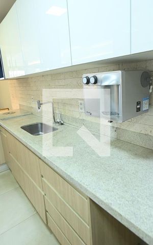 Apartamento para alugar com 105m², 3 quartos e 3 vagas Apartamento para alugar com 105m², 3 quartos e 3 vagasCozinha