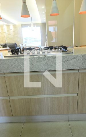 Apartamento para alugar com 105m², 3 quartos e 3 vagas Apartamento para alugar com 105m², 3 quartos e 3 vagasCozinha