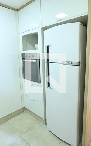 Apartamento para alugar com 105m², 3 quartos e 3 vagas Apartamento para alugar com 105m², 3 quartos e 3 vagasCozinha