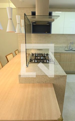 Apartamento para alugar com 105m², 3 quartos e 3 vagas Apartamento para alugar com 105m², 3 quartos e 3 vagasCozinha