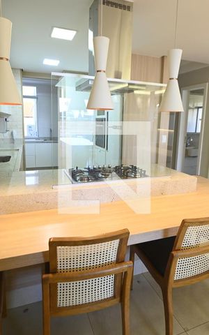 Apartamento para alugar com 105m², 3 quartos e 3 vagas Apartamento para alugar com 105m², 3 quartos e 3 vagasCozinha