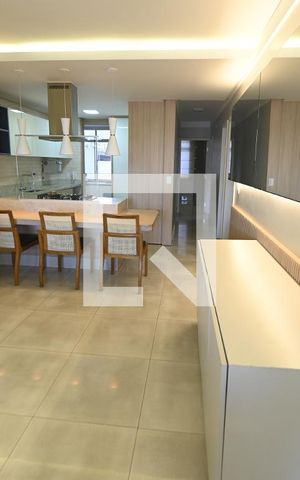 Apartamento para alugar com 105m², 3 quartos e 3 vagas Apartamento para alugar com 105m², 3 quartos e 3 vagasSala