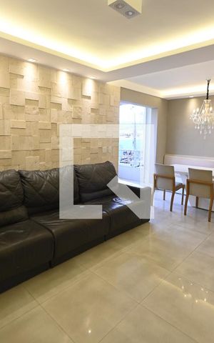 Apartamento para alugar com 105m², 3 quartos e 3 vagas Apartamento para alugar com 105m², 3 quartos e 3 vagasSala