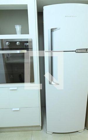 Apartamento para alugar com 105m², 3 quartos e 3 vagas Apartamento para alugar com 105m², 3 quartos e 3 vagasCozinha