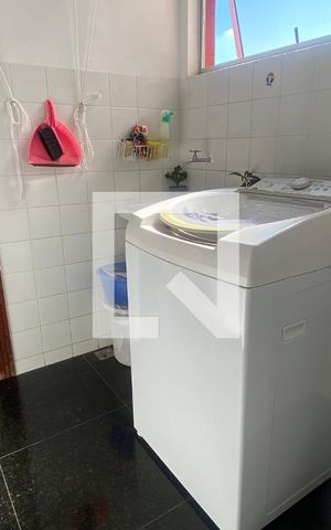 Apartamento à venda com 129m², 4 quartos e 2 vagas Apartamento à venda com 129m², 4 quartos e 2 vagasÁrea de Serviço