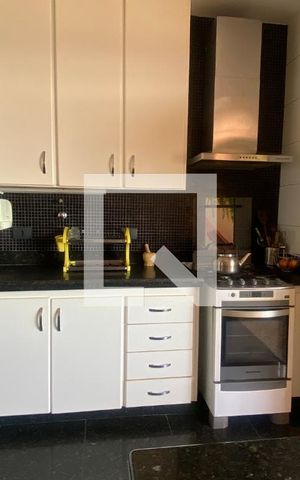 Apartamento à venda com 129m², 4 quartos e 2 vagas Apartamento à venda com 129m², 4 quartos e 2 vagasCozinha