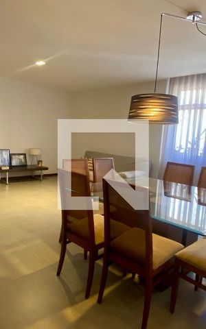 Apartamento à venda com 129m², 4 quartos e 2 vagas Apartamento à venda com 129m², 4 quartos e 2 vagasSala