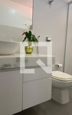 Apartamento à venda com 129m², 4 quartos e 2 vagas Apartamento à venda com 129m², 4 quartos e 2 vagasBanheiro Social