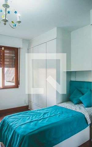 Casa à venda com 990m², 8 quartos e 8 vagasSuíte 4