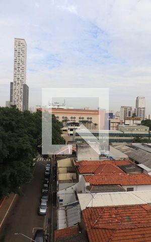 Apartamento à venda com 67m², 2 quartos e sem vagaVista