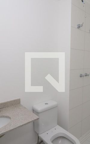 Apartamento à venda com 67m², 2 quartos e sem vagaBanheiro da Suíte