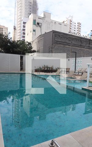 Apartamento à venda com 67m², 2 quartos e sem vagaÁrea comum - Piscina