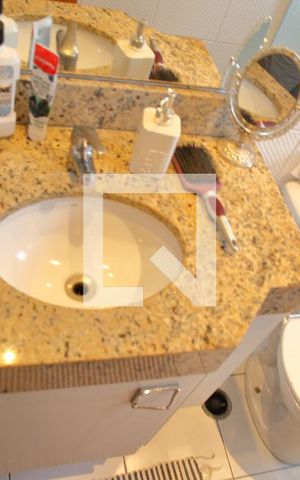 Apartamento à venda com 142m², 3 quartos e 2 vagasBanheiro Suíte