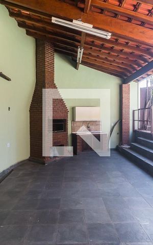 Casa para alugar com 551m², 15 quartos e 4 vagasChurrasqueira/Garagem
