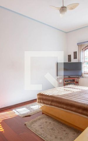Casa à venda com 400m², 3 quartos e 3 vagas Casa à venda com 400m², 3 quartos e 3 vagasQuarto 1 Suíte