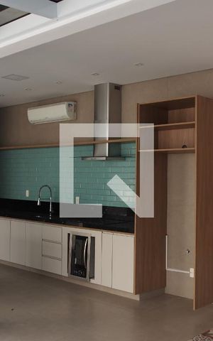 Casa de condomínio à venda com 293m², 3 quartos e 4 vagasVaranda Gourmet