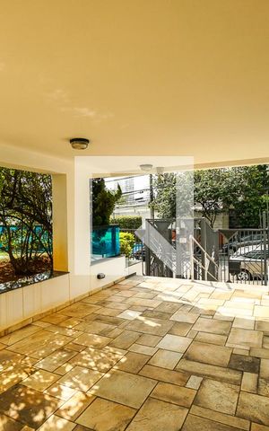 Apartamento à venda com 130m², 3 quartos e 3 vagas Apartamento à venda com 130m², 3 quartos e 3 vagasEntrada