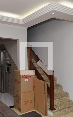Casa de condomínio à venda com 80m², 2 quartos e 1 vagaSala